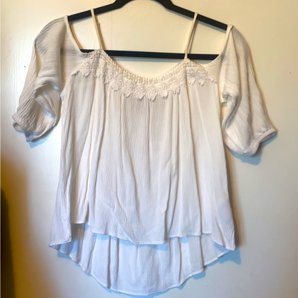 Off the shoulder/strap blouse